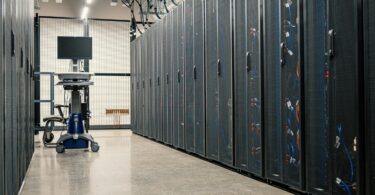 Why IT Operations Still Struggle with Downtime Despite Cloud Adoption